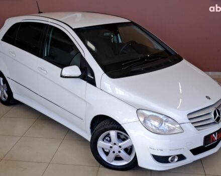 Білий Мерседес Б-клас, об'ємом двигуна 2 л та пробігом 170 тис. км за 6900 $, фото 3 на Automoto.ua