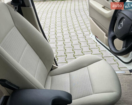 Белый Мерседес Б-класс, объемом двигателя 1.7 л и пробегом 98 тыс. км за 7500 $, фото 41 на Automoto.ua