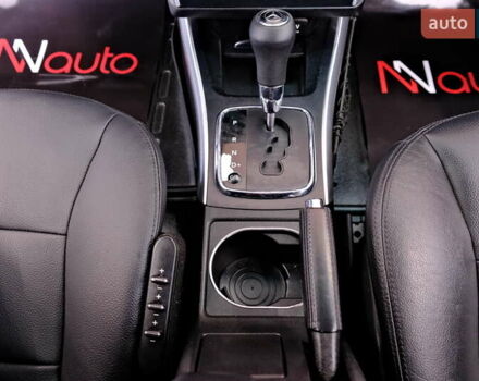 Белый Мерседес Б-класс, объемом двигателя 2 л и пробегом 170 тыс. км за 6900 $, фото 16 на Automoto.ua