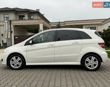 Белый Мерседес Б-класс, объемом двигателя 1.7 л и пробегом 98 тыс. км за 7500 $, фото 32 на Automoto.ua