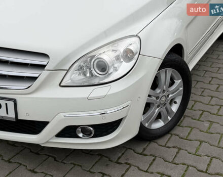 Белый Мерседес Б-класс, объемом двигателя 1.7 л и пробегом 98 тыс. км за 7500 $, фото 23 на Automoto.ua