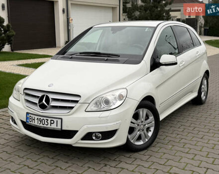 Белый Мерседес Б-класс, объемом двигателя 1.7 л и пробегом 98 тыс. км за 7500 $, фото 18 на Automoto.ua