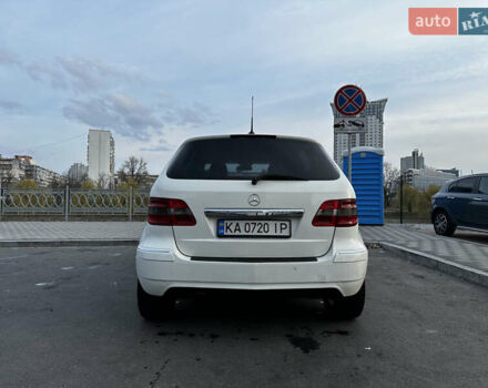 Белый Мерседес Б-класс, объемом двигателя 1.5 л и пробегом 252 тыс. км за 6300 $, фото 5 на Automoto.ua