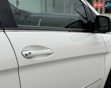 Белый Мерседес Б-класс, объемом двигателя 1.7 л и пробегом 98 тыс. км за 7500 $, фото 9 на Automoto.ua