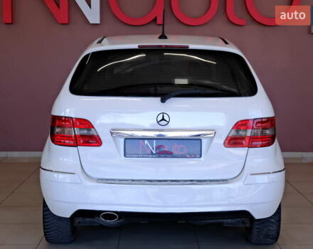 Белый Мерседес Б-класс, объемом двигателя 2 л и пробегом 170 тыс. км за 6900 $, фото 12 на Automoto.ua