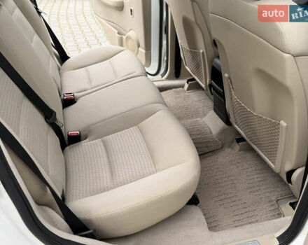 Белый Мерседес Б-класс, объемом двигателя 1.7 л и пробегом 98 тыс. км за 7500 $, фото 46 на Automoto.ua