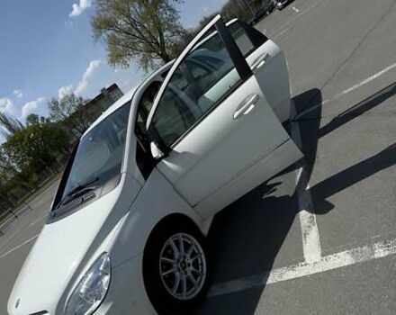 Белый Мерседес Б-класс, объемом двигателя 2.03 л и пробегом 117 тыс. км за 9500 $, фото 35 на Automoto.ua