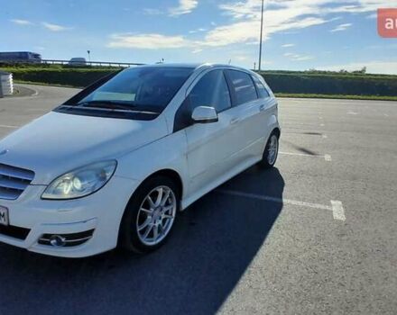 Білий Мерседес Б-клас, об'ємом двигуна 1.7 л та пробігом 139 тис. км за 7800 $, фото 6 на Automoto.ua