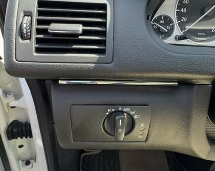 Белый Мерседес Б-класс, объемом двигателя 2.03 л и пробегом 117 тыс. км за 9500 $, фото 36 на Automoto.ua