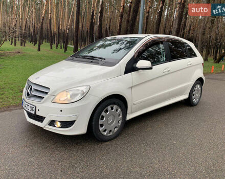 Белый Мерседес Б-класс, объемом двигателя 1.7 л и пробегом 83 тыс. км за 9100 $, фото 17 на Automoto.ua