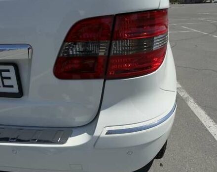 Белый Мерседес Б-класс, объемом двигателя 2.03 л и пробегом 117 тыс. км за 9500 $, фото 22 на Automoto.ua