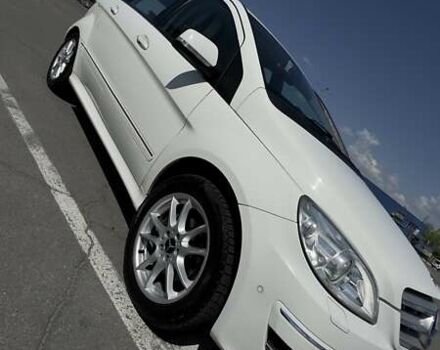 Белый Мерседес Б-класс, объемом двигателя 2.03 л и пробегом 117 тыс. км за 9500 $, фото 15 на Automoto.ua