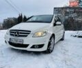 Белый Мерседес Б-класс, объемом двигателя 1.7 л и пробегом 133 тыс. км за 8000 $, фото 1 на Automoto.ua