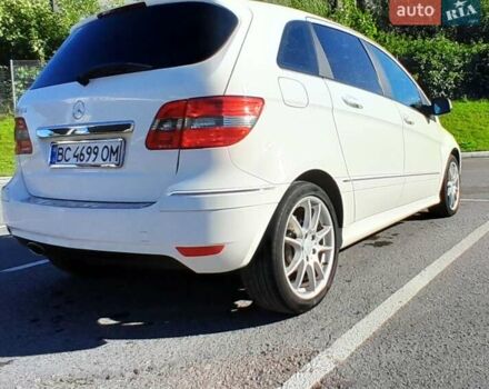 Білий Мерседес Б-клас, об'ємом двигуна 1.7 л та пробігом 135 тис. км за 7580 $, фото 1 на Automoto.ua