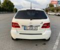 Білий Мерседес Б-клас, об'ємом двигуна 1.7 л та пробігом 226 тис. км за 7200 $, фото 6 на Automoto.ua