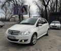 Белый Мерседес Б-класс, объемом двигателя 1.7 л и пробегом 118 тыс. км за 8999 $, фото 1 на Automoto.ua