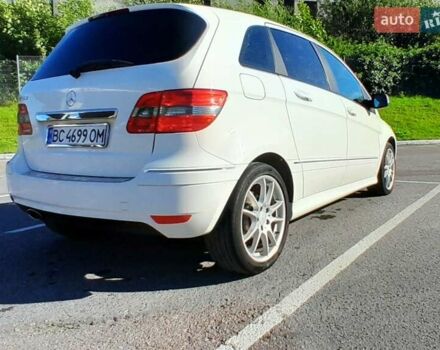 Білий Мерседес Б-клас, об'ємом двигуна 1.7 л та пробігом 135 тис. км за 7580 $, фото 5 на Automoto.ua