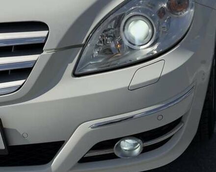 Белый Мерседес Б-класс, объемом двигателя 2.03 л и пробегом 117 тыс. км за 9500 $, фото 12 на Automoto.ua