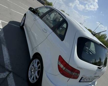 Белый Мерседес Б-класс, объемом двигателя 2.03 л и пробегом 117 тыс. км за 9500 $, фото 26 на Automoto.ua