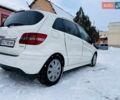 Белый Мерседес Б-класс, объемом двигателя 1.7 л и пробегом 133 тыс. км за 8000 $, фото 3 на Automoto.ua