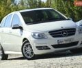 Белый Мерседес Б-класс, объемом двигателя 2 л и пробегом 350 тыс. км за 7300 $, фото 1 на Automoto.ua