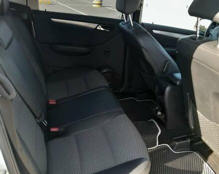 Білий Мерседес Б-клас, об'ємом двигуна 1.7 л та пробігом 139 тис. км за 7800 $, фото 40 на Automoto.ua