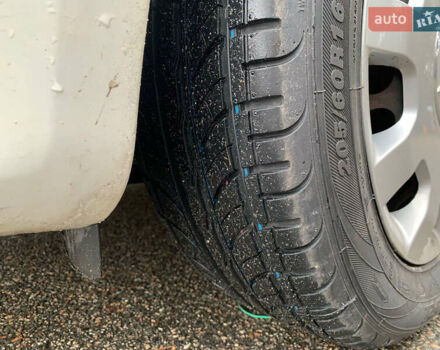 Белый Мерседес Б-класс, объемом двигателя 1.7 л и пробегом 83 тыс. км за 9100 $, фото 31 на Automoto.ua