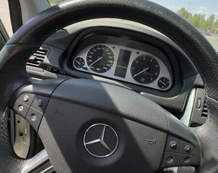 Белый Мерседес Б-класс, объемом двигателя 2.03 л и пробегом 117 тыс. км за 9500 $, фото 1 на Automoto.ua