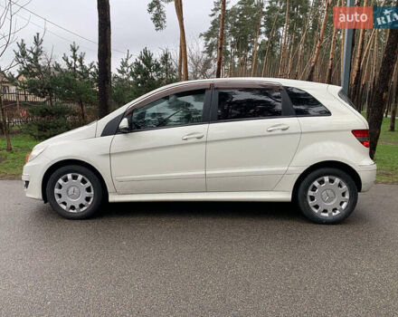 Белый Мерседес Б-класс, объемом двигателя 1.7 л и пробегом 83 тыс. км за 9100 $, фото 16 на Automoto.ua