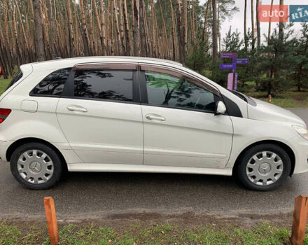 Белый Мерседес Б-класс, объемом двигателя 1.7 л и пробегом 83 тыс. км за 9100 $, фото 2 на Automoto.ua