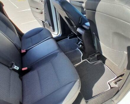 Білий Мерседес Б-клас, об'ємом двигуна 1.7 л та пробігом 139 тис. км за 7800 $, фото 37 на Automoto.ua