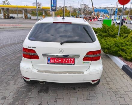 Белый Мерседес Б-класс, объемом двигателя 2 л и пробегом 85 тыс. км за 9900 $, фото 5 на Automoto.ua