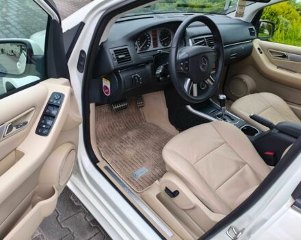 Белый Мерседес Б-класс, объемом двигателя 2 л и пробегом 85 тыс. км за 9900 $, фото 8 на Automoto.ua