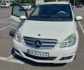 Белый Мерседес Б-класс, объемом двигателя 1.7 л и пробегом 130 тыс. км за 8600 $, фото 6 на Automoto.ua
