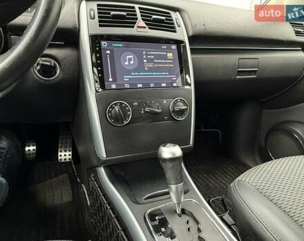 Белый Мерседес Б-класс, объемом двигателя 1.7 л и пробегом 70 тыс. км за 8400 $, фото 20 на Automoto.ua