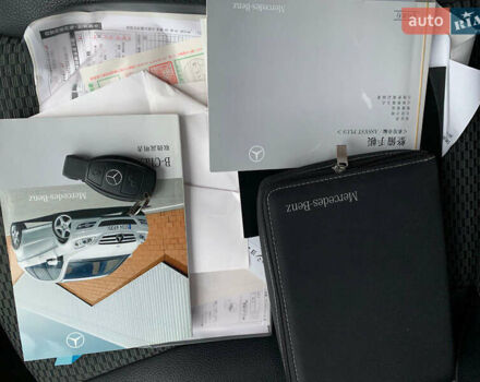 Білий Мерседес Б-клас, об'ємом двигуна 2 л та пробігом 58 тис. км за 9100 $, фото 32 на Automoto.ua