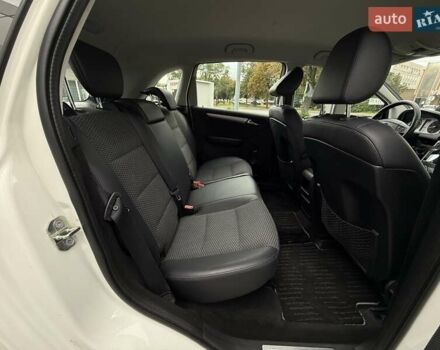 Белый Мерседес Б-класс, объемом двигателя 1.7 л и пробегом 70 тыс. км за 8400 $, фото 16 на Automoto.ua