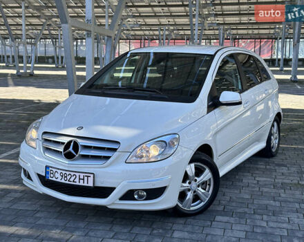 Мерседес Б-клас 2010 у Львові на Automoto.ua Білий Мерседес Б-клас, об'ємом двигуна 2.03 л та пробігом 167 тис. км за 8500 $, фото 1 на Automoto.ua