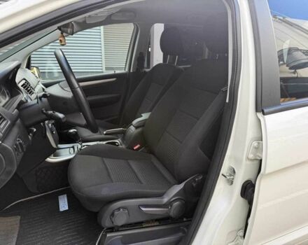 Мерседес Б-класс 2010 в Киеве на Automoto.ua Белый Мерседес Б-класс, объемом двигателя 1.7 л и пробегом 84 тыс. км за 8990 $, фото 6 на Automoto.ua