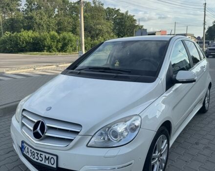 Белый Мерседес Б-класс, объемом двигателя 1.7 л и пробегом 108 тыс. км за 9800 $, фото 4 на Automoto.ua