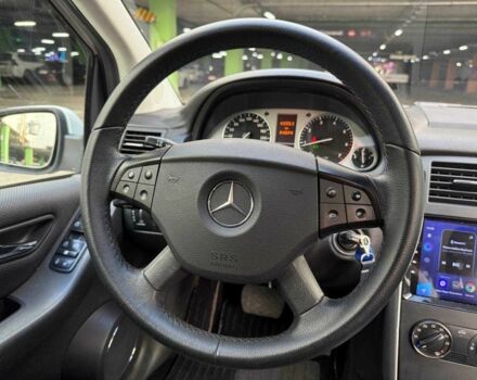 Мерседес Б-класс 2010 в Киеве на Automoto.ua Белый Мерседес Б-класс, объемом двигателя 1.7 л и пробегом 84 тыс. км за 8990 $, фото 15 на Automoto.ua