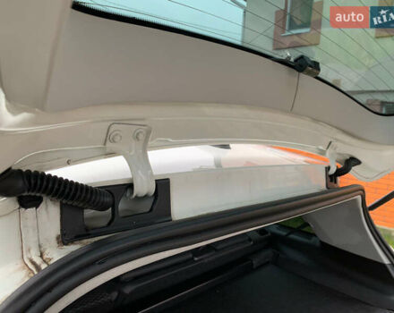 Білий Мерседес Б-клас, об'ємом двигуна 2 л та пробігом 58 тис. км за 9100 $, фото 36 на Automoto.ua