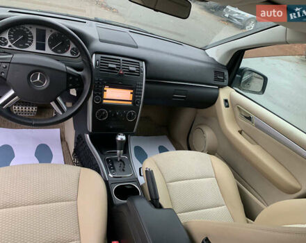 Белый Мерседес Б-класс, объемом двигателя 1.6 л и пробегом 65 тыс. км за 8700 $, фото 18 на Automoto.ua