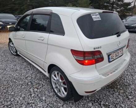 Мерседес Б-клас 2010 у Кам'янське (Дніпродзержинськ) на Automoto.ua Білий Мерседес Б-клас, об'ємом двигуна 1.7 л та пробігом 87 тис. км за 6999 $, фото 5 на Automoto.ua
