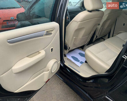 Белый Мерседес Б-класс, объемом двигателя 1.6 л и пробегом 65 тыс. км за 8700 $, фото 21 на Automoto.ua