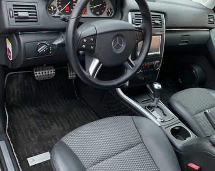 Білий Мерседес Б-клас, об'ємом двигуна 2 л та пробігом 58 тис. км за 9100 $, фото 15 на Automoto.ua