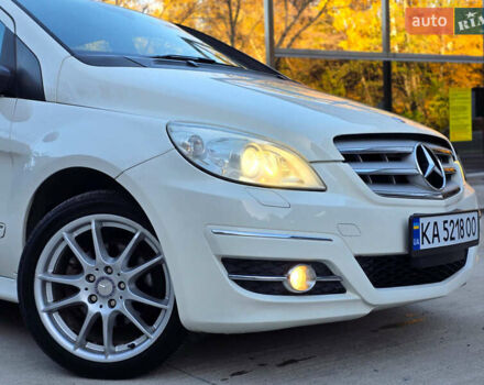 Белый Мерседес Б-класс, объемом двигателя 1.99 л и пробегом 61 тыс. км за 8400 $, фото 14 на Automoto.ua