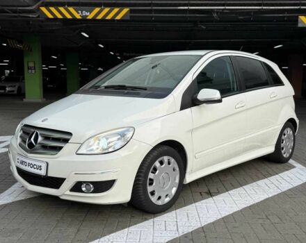 Мерседес Б-класс 2010 в Киеве на Automoto.ua Белый Мерседес Б-класс, объемом двигателя 1.7 л и пробегом 84 тыс. км за 8990 $, фото 2 на Automoto.ua