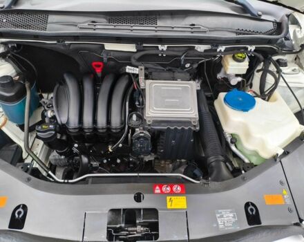 Белый Мерседес Б-класс, объемом двигателя 2 л и пробегом 85 тыс. км за 9900 $, фото 23 на Automoto.ua