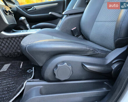 Белый Мерседес Б-класс, объемом двигателя 1.99 л и пробегом 61 тыс. км за 8400 $, фото 29 на Automoto.ua